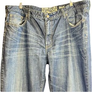 Kenneth Cole New York Men's Medium Wash Blue Jeans Size 38-32 Bootcut pockets